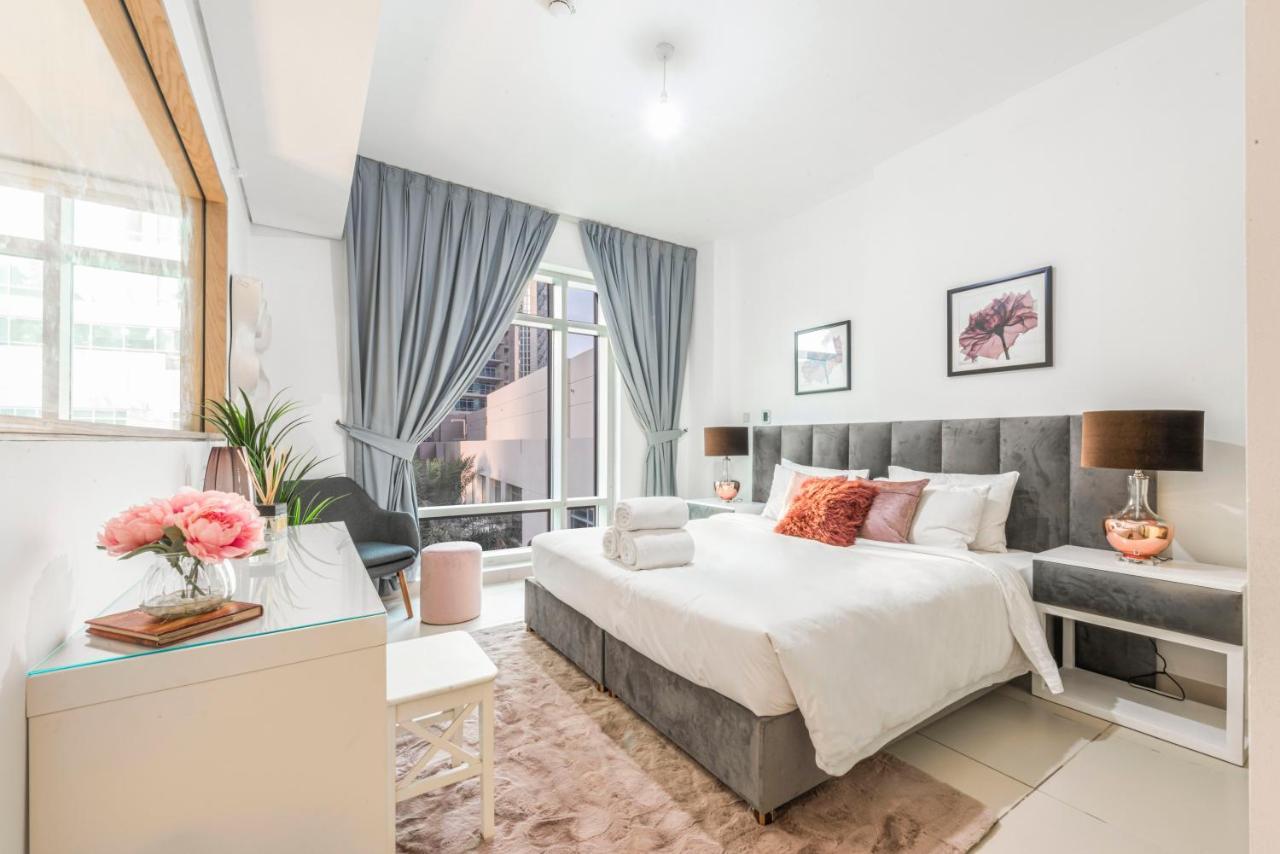Bnbmehomes - The Lofts - Emaar ドバイ エクステリア 写真
