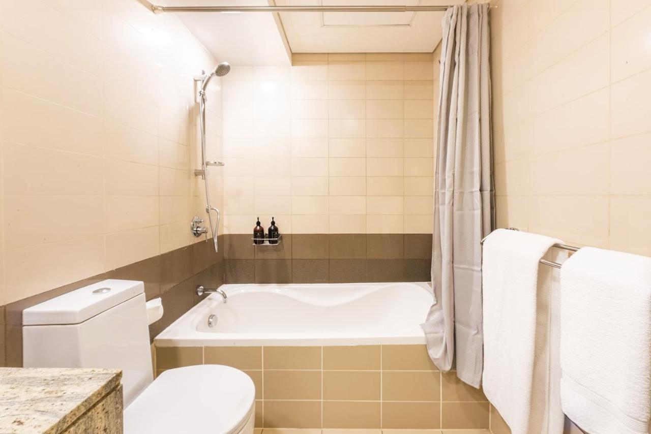 Bnbmehomes - The Lofts - Emaar ドバイ エクステリア 写真